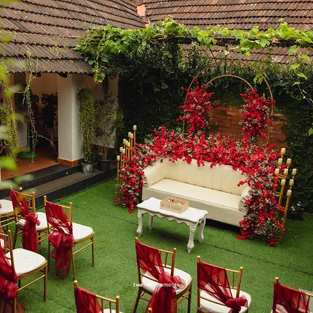 Kayyalas Courtyard Thrissur Esterno foto