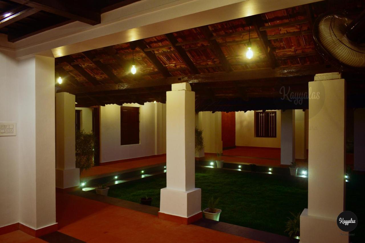 Kayyalas Courtyard Thrissur Esterno foto