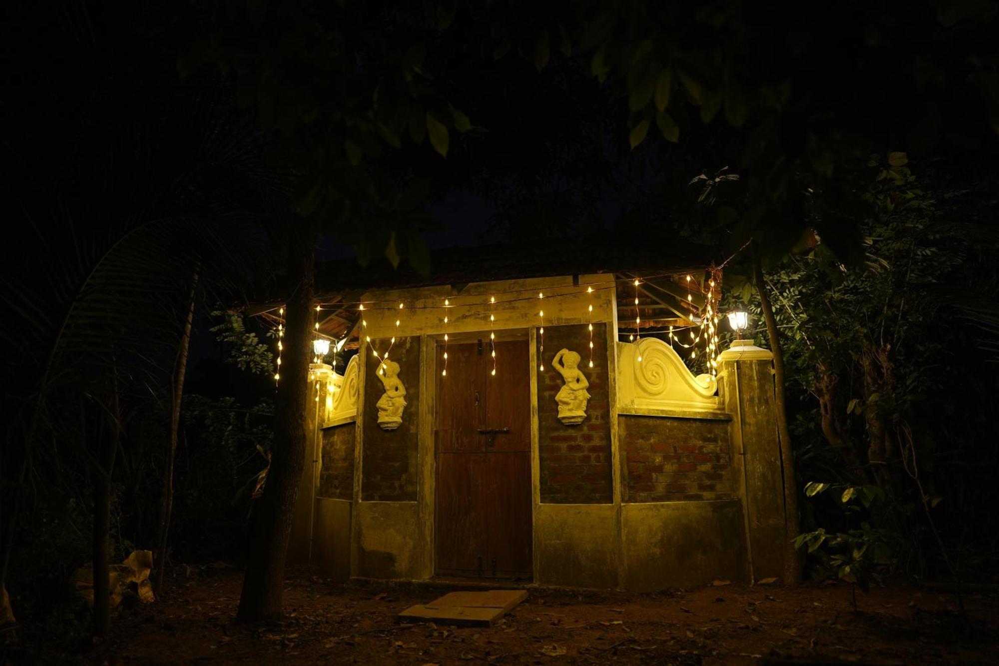 Kayyalas Courtyard Thrissur Esterno foto